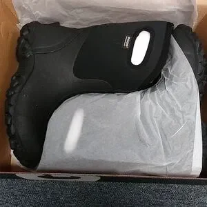 Bogs | Shoes | Bogs M Parker Mid Black Men Boots | Poshmark display picture 1